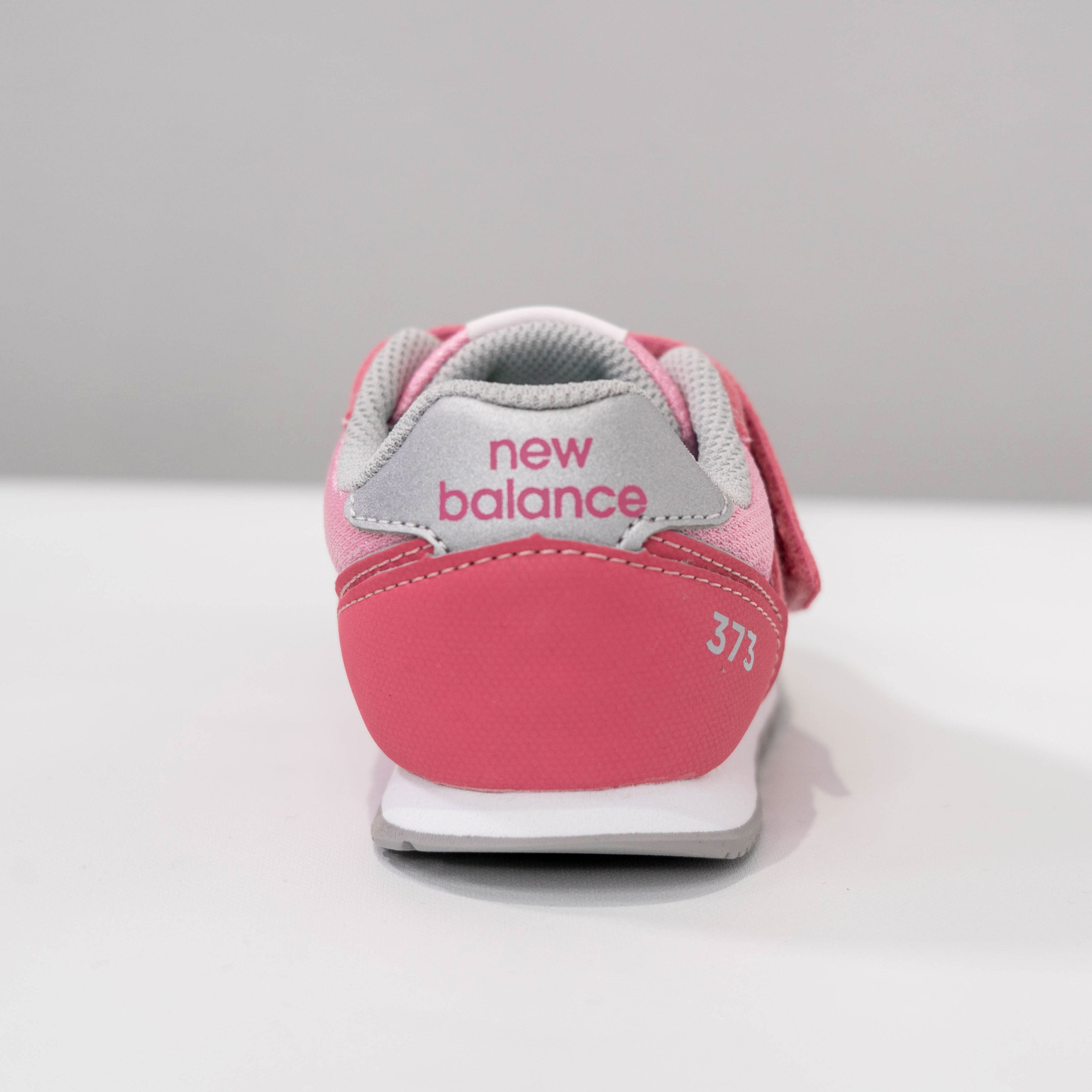 【送料無料！】【国内正規品】New Balance 373 スニーカー 15cm~19cm PN2 PR2 ピンク レッド キッズ YV373