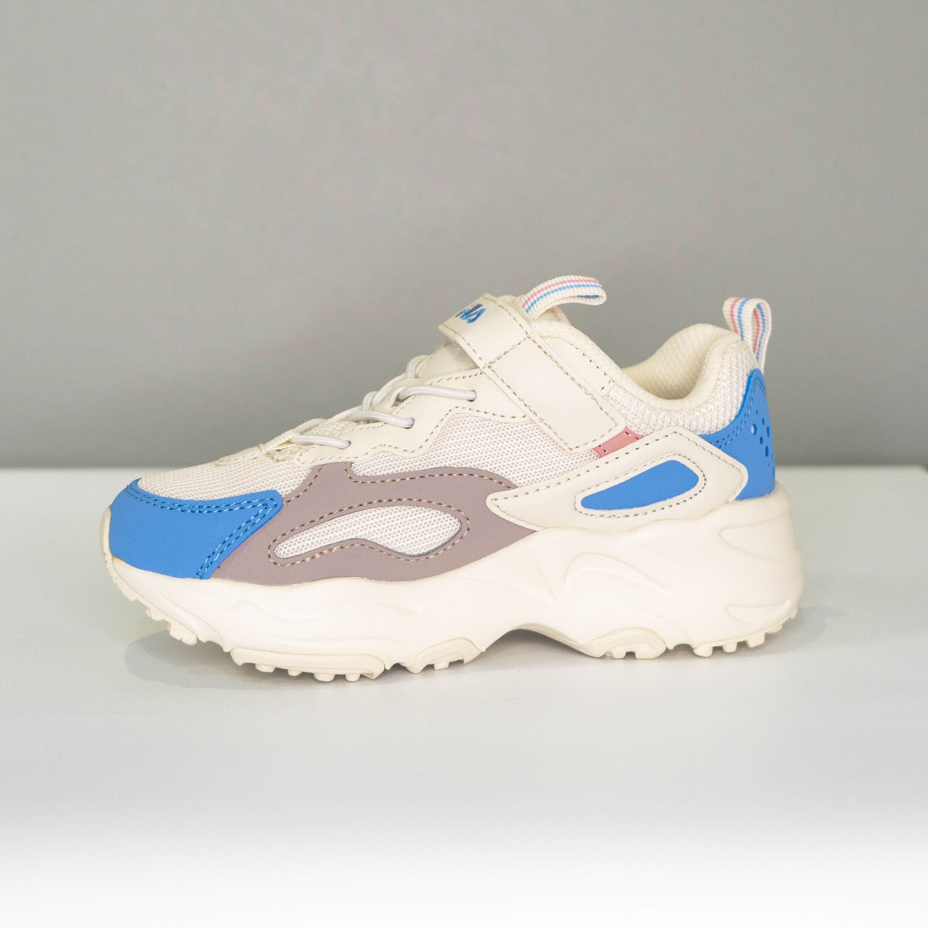 【送料無料！】【国内正規品】FILA　キッズ　レイトレイサー　スニーカー　3RM01263　RAY TRACER KD