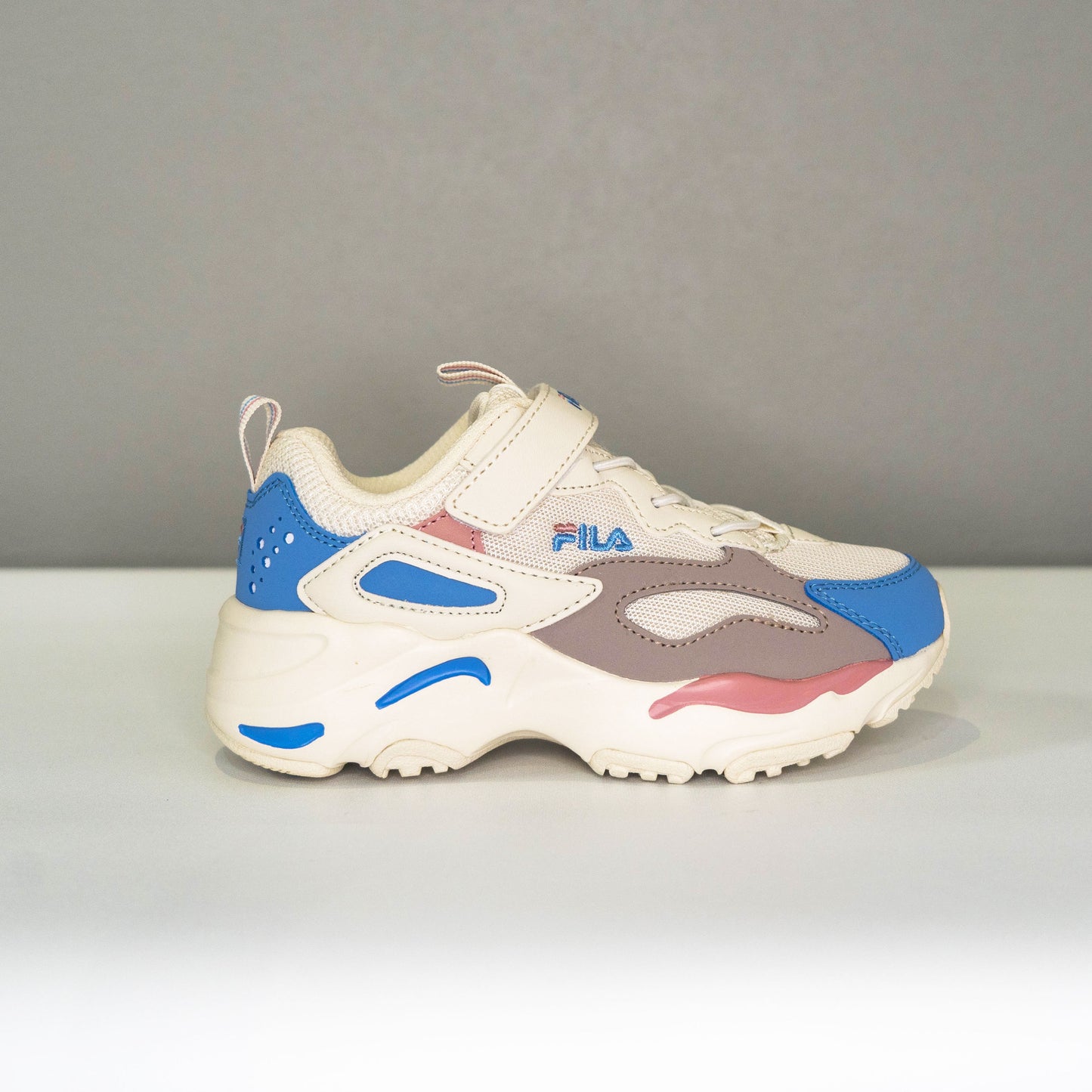 【送料無料！】【国内正規品】FILA　キッズ　レイトレイサー　スニーカー　3RM01263　RAY TRACER KD