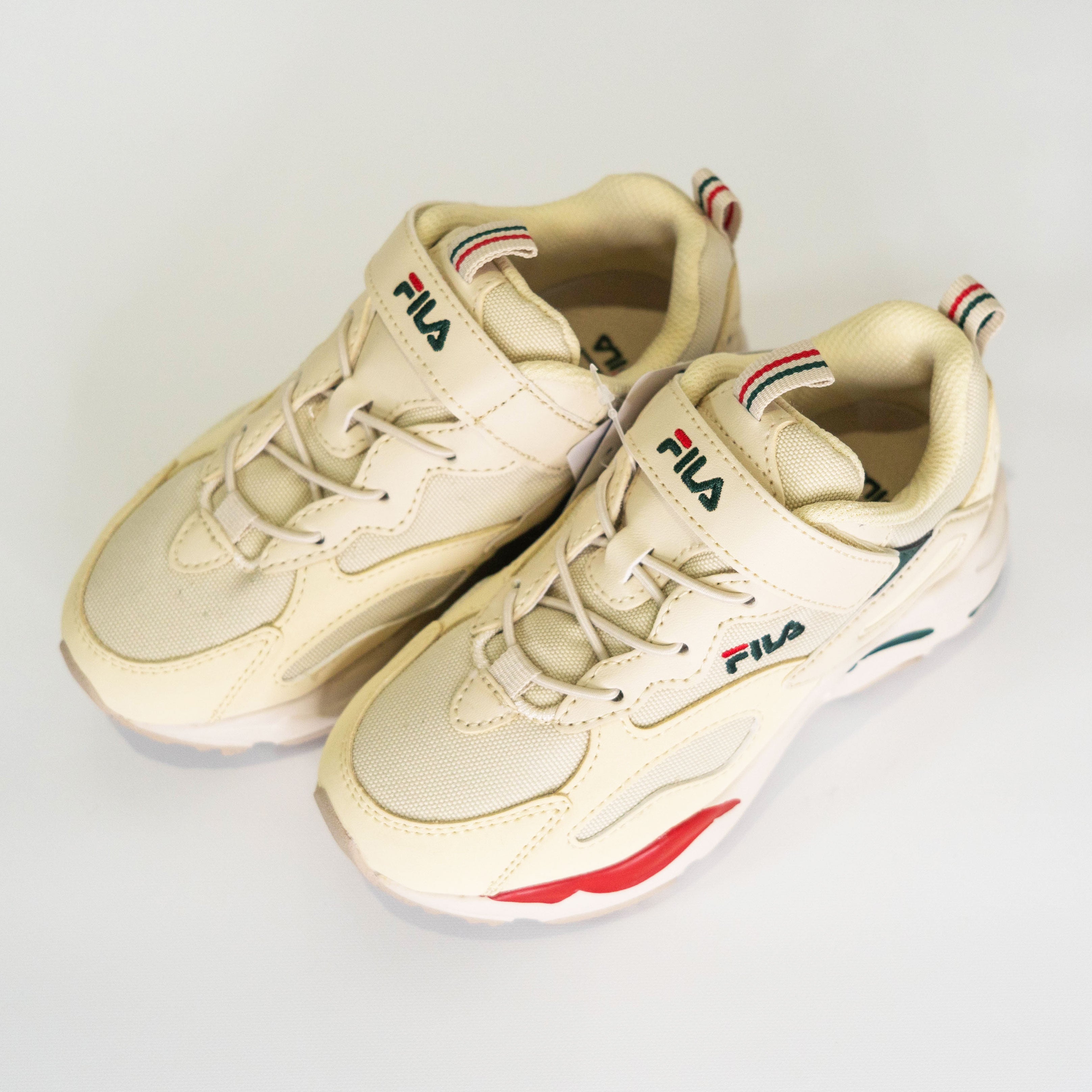 【送料無料！】【国内正規品】FILA　キッズ　レイトレイサー　スニーカー　3RM01263　RAY TRACER KD