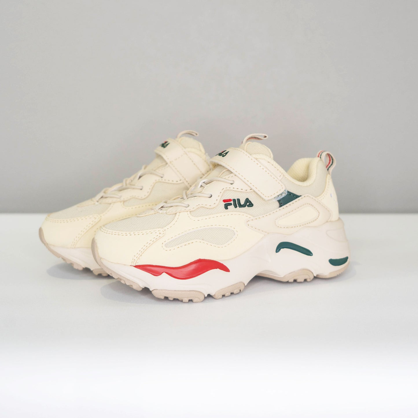 【送料無料！】【国内正規品】FILA　キッズ　レイトレイサー　スニーカー　3RM01263　RAY TRACER KD