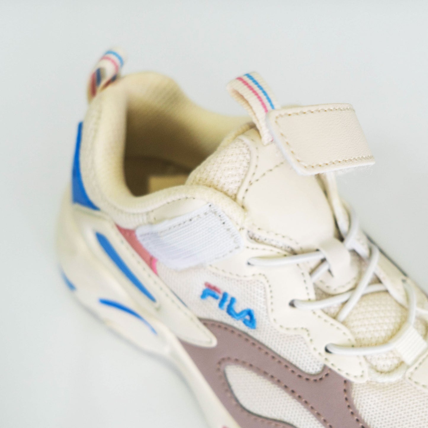 【送料無料！】【国内正規品】FILA　キッズ　レイトレイサー　スニーカー　3RM01263　RAY TRACER KD
