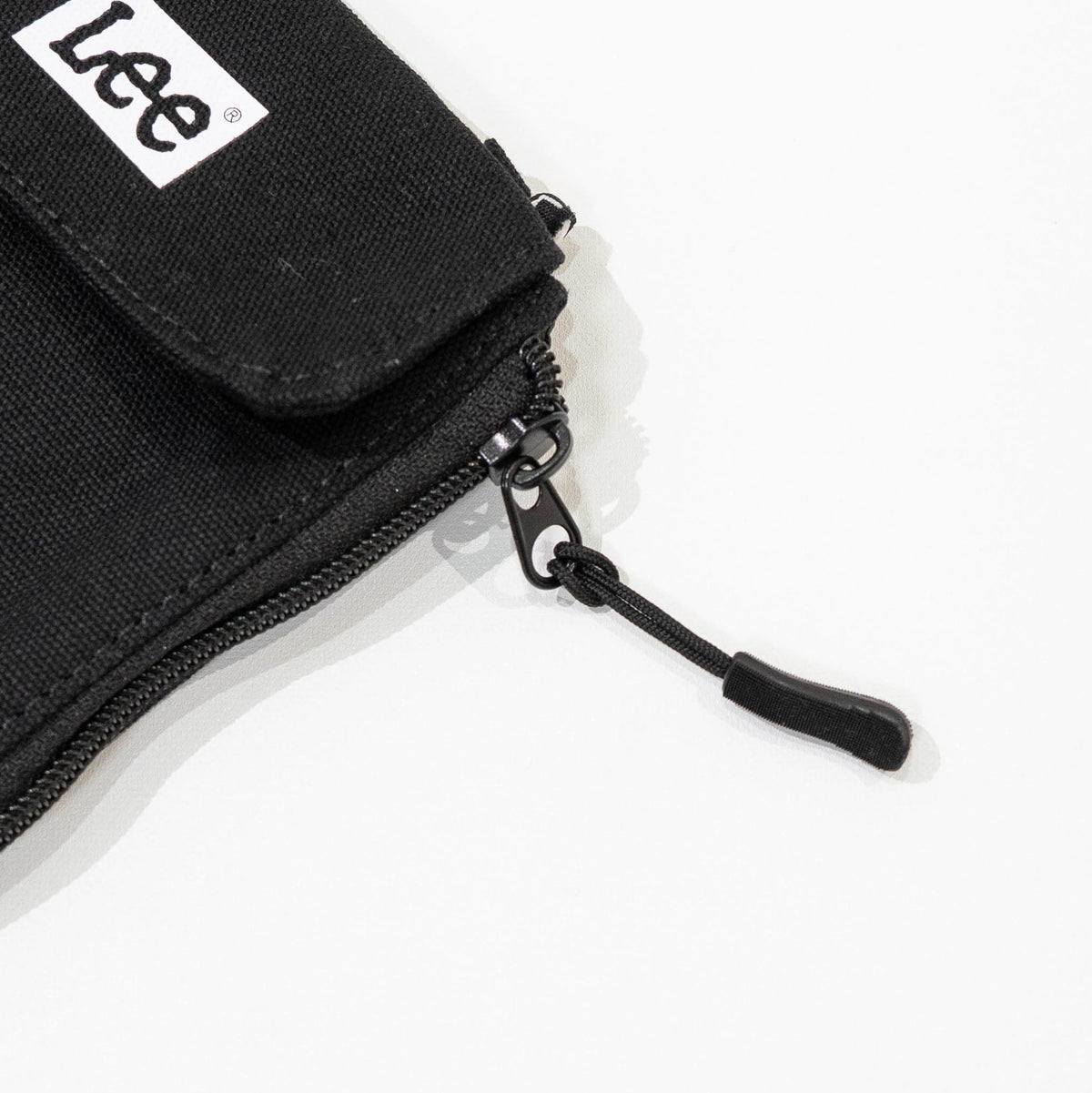 【送料無料！】【国内正規品】【Lee】リー　キャンバスネックショルダーバッグ　ポーチ　メッシュポーチ