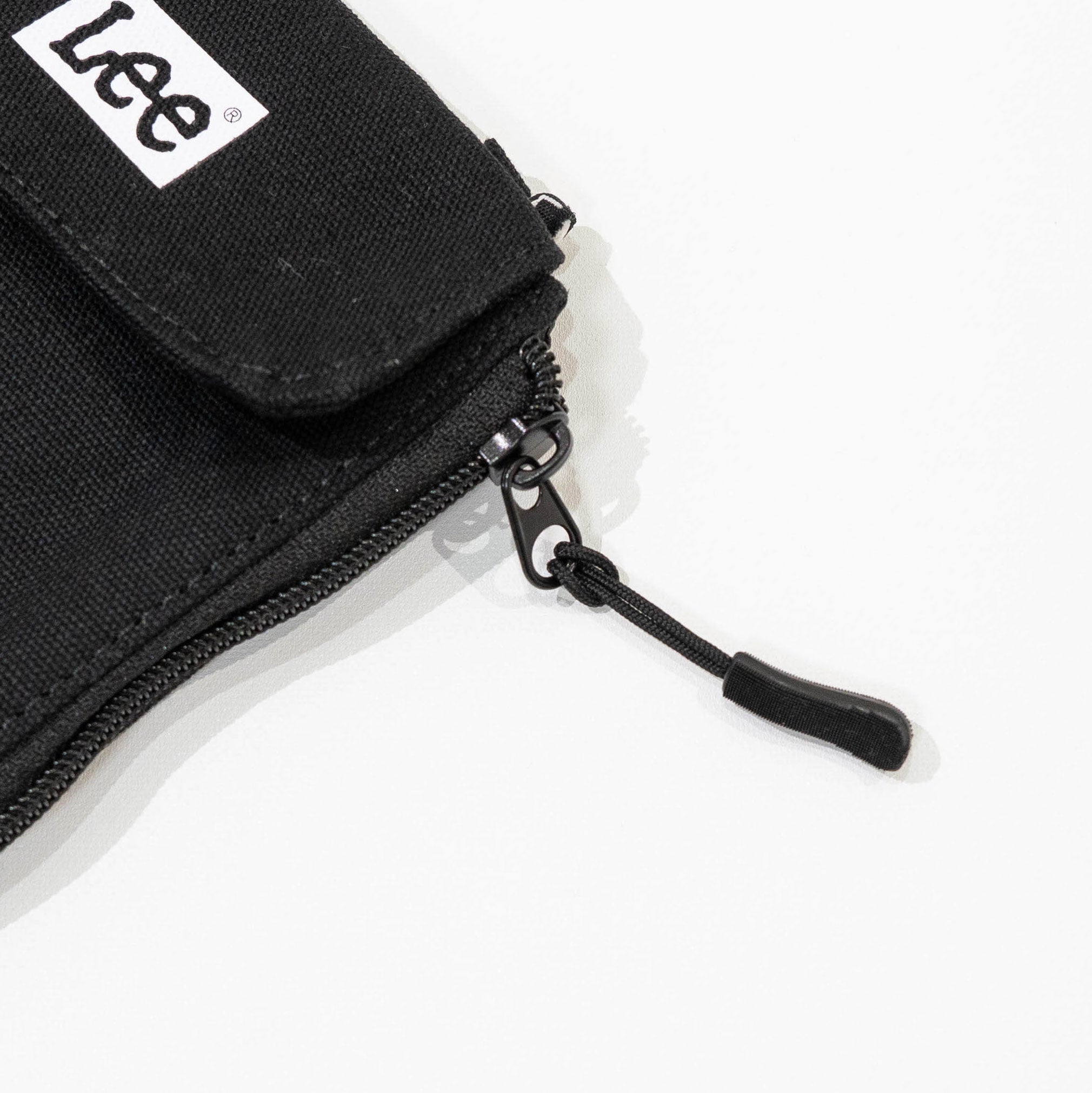 【送料無料！】【国内正規品】【Lee】リー　キャンバスネックショルダーバッグ　ポーチ　メッシュポーチ
