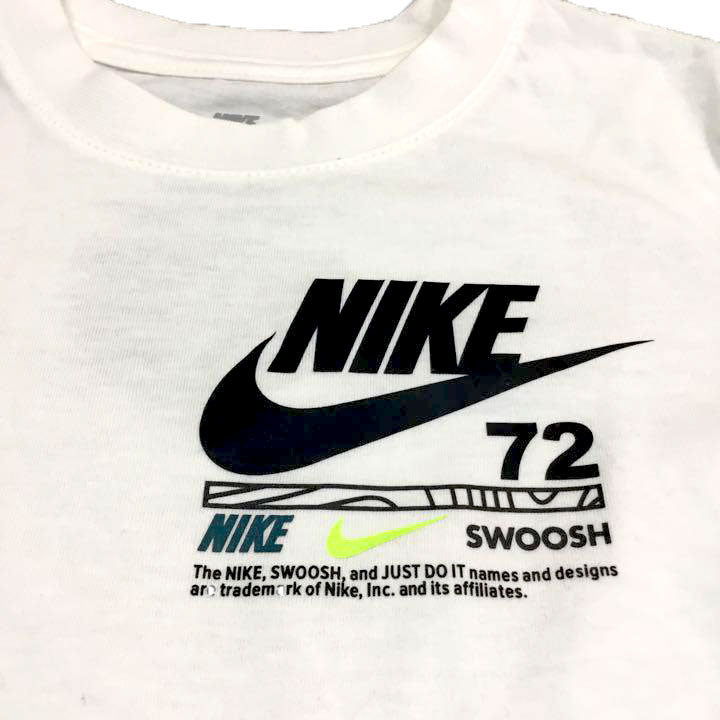 【送料無料！】【国内正規品】NIKE  ナイキ　kids 　キッズ　長袖　Tシャツ　ホワイト　86K292