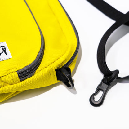 【送料無料！】【国内正規品】CHUMS　リサイクルショルダーポーチ　CH60-3126　Recycle Shoulder Pouch 　Ｒed 　 Khaki 　Lime yellow 　 AbstranceNature 　Dino.Jr
