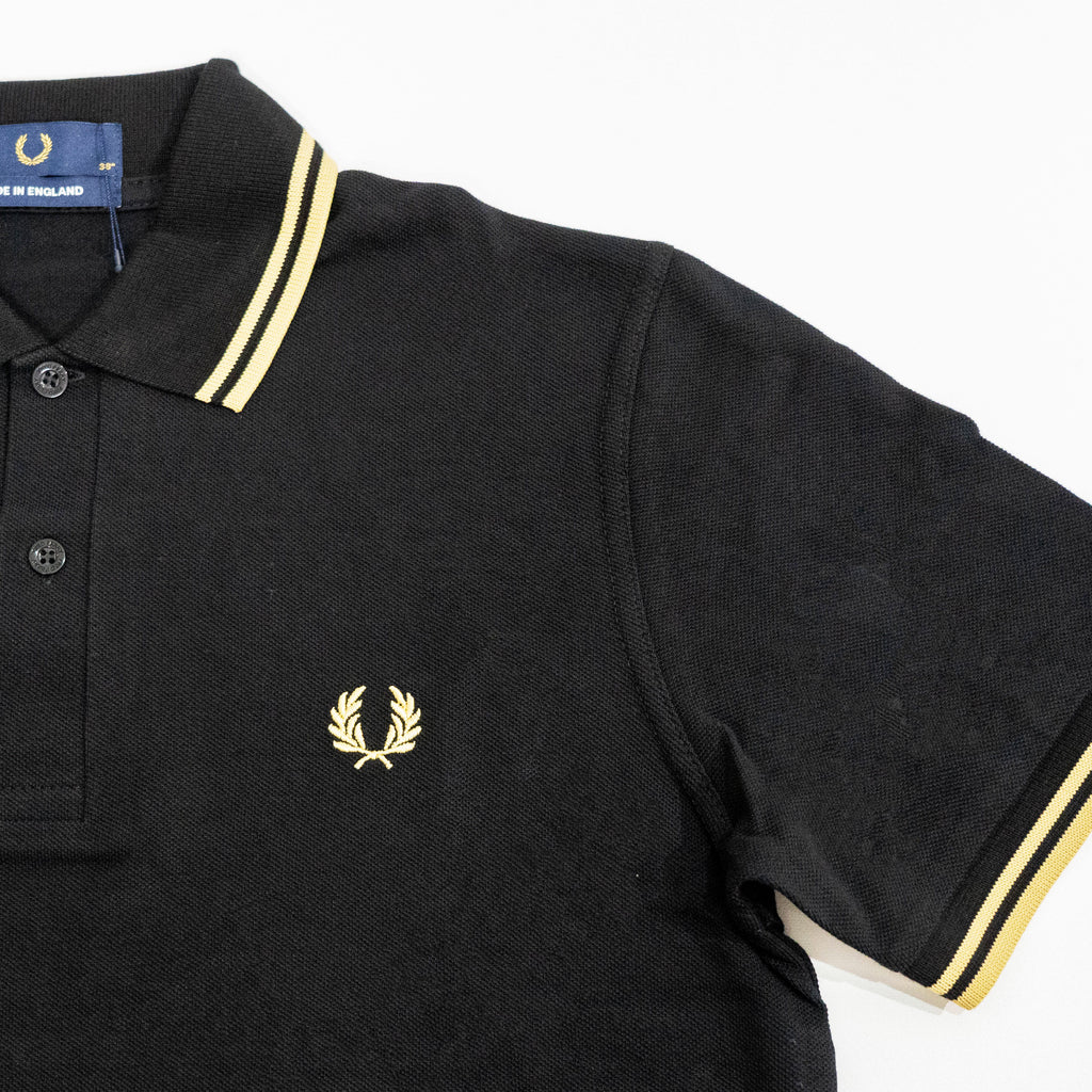 【送料無料！】【国内正規品】FRED PERRY   The Fred Perry Shirt-M12 フレッドペリー　ポロシャツ　M12　フレッドペリーシャツ　